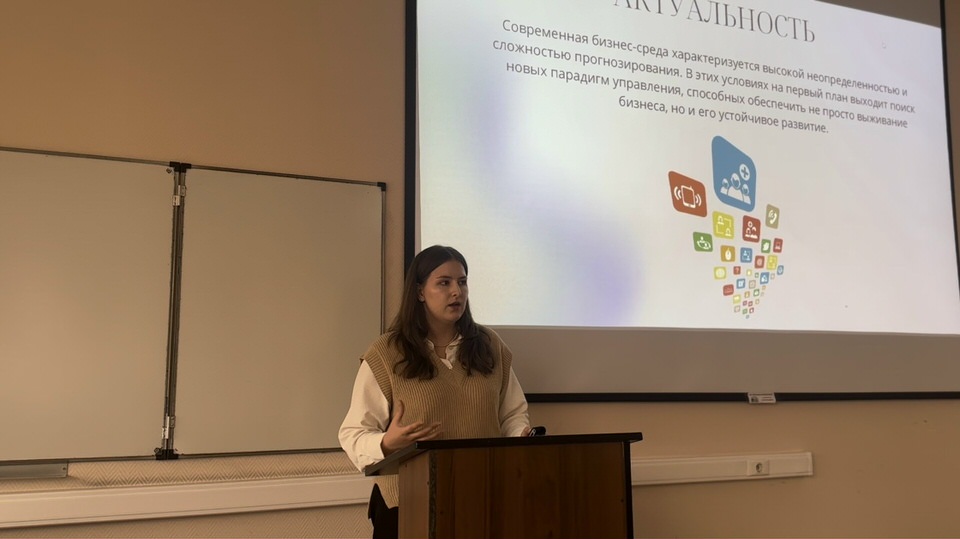 UuH5oiJJPIkttM1LQmhCg